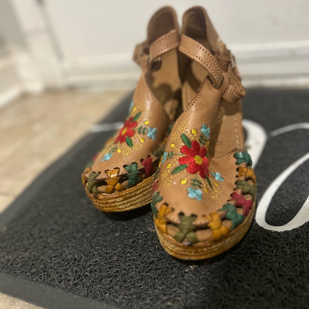 Tan and Red Floral Wedge Sandals with Ankle Strap